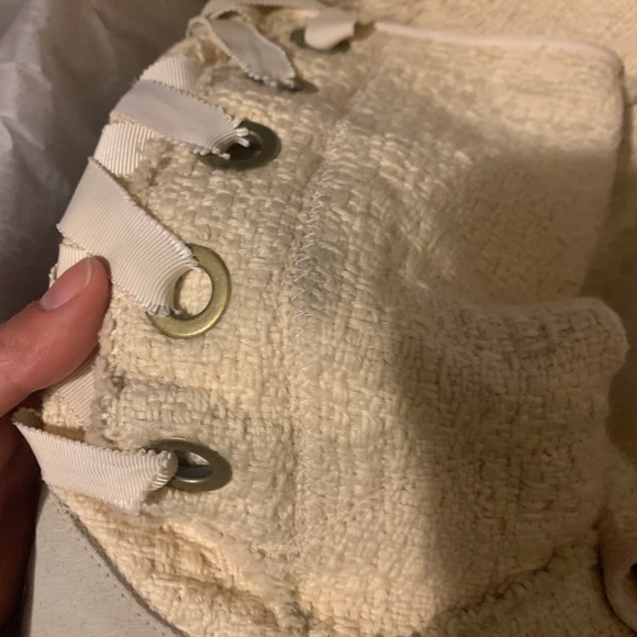 UGG heirloom lace up boots - Picture 10 of 11